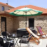 Chalet Open Space With Jacuzzi *